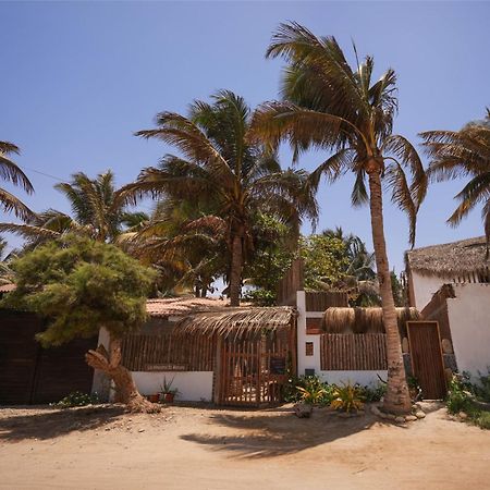 Los Almendros De Mancora Ngoại thất bức ảnh