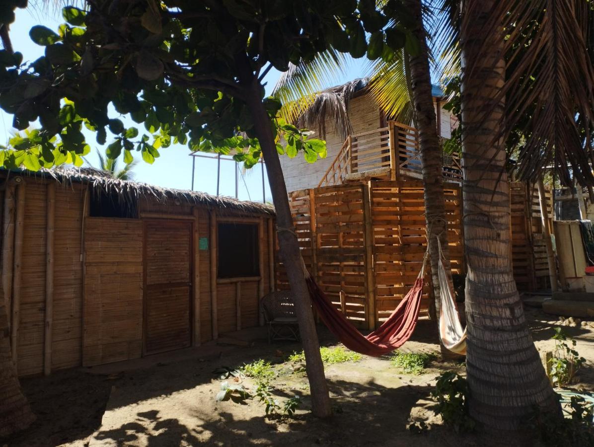Los Almendros De Mancora Ngoại thất bức ảnh